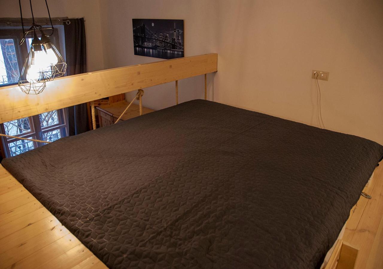 Western Apartman Boedapest Buitenkant foto