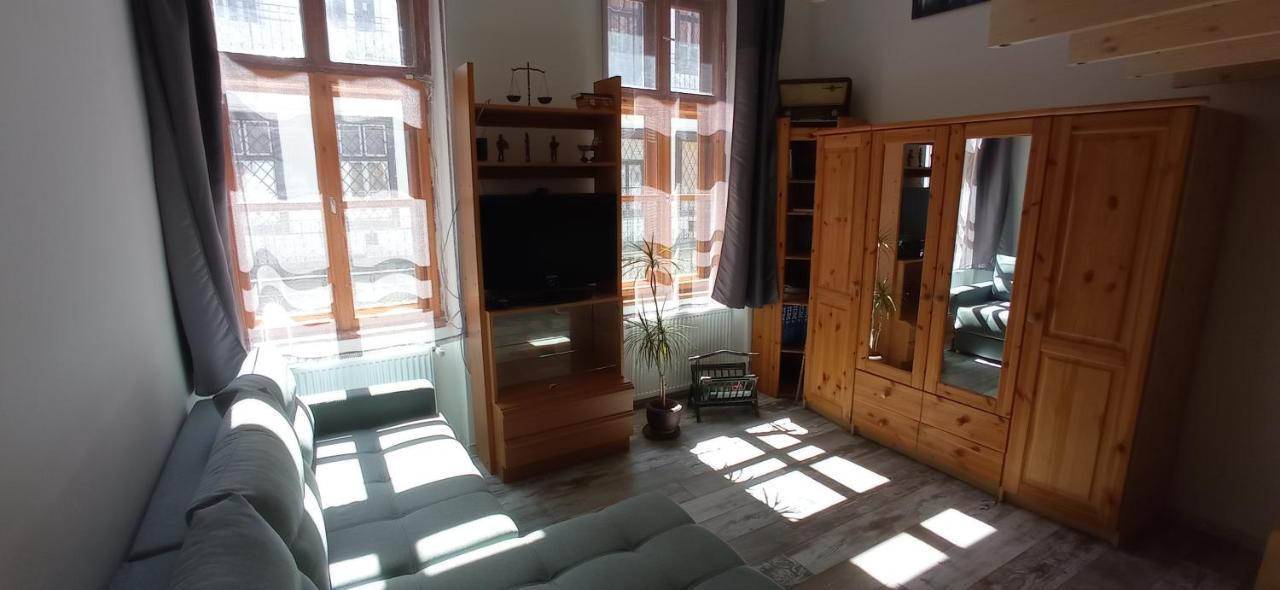 Western Apartman Boedapest Buitenkant foto